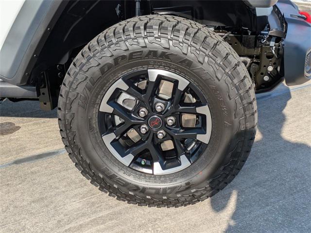 new 2026 Jeep Gladiator car, priced at $55,976