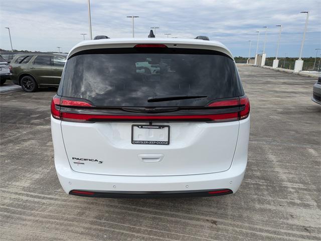 new 2026 Chrysler Pacifica car, priced at $45,165
