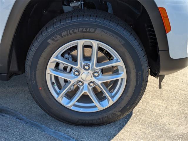 new 2025 Jeep Grand Cherokee car, priced at $36,132