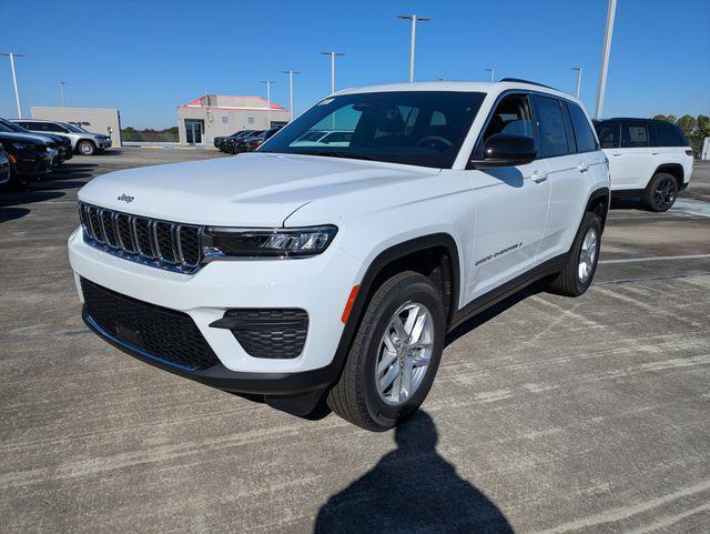 new 2025 Jeep Grand Cherokee car, priced at $32,936