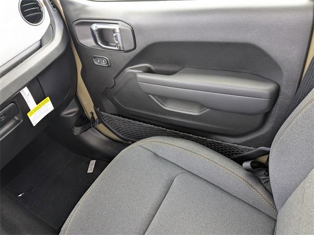 new 2025 Jeep Gladiator car, priced at $41,748