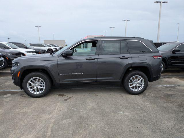 new 2025 Jeep Grand Cherokee car, priced at $32,885