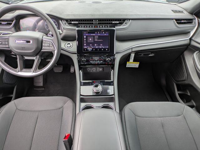 new 2025 Jeep Grand Cherokee car, priced at $32,885