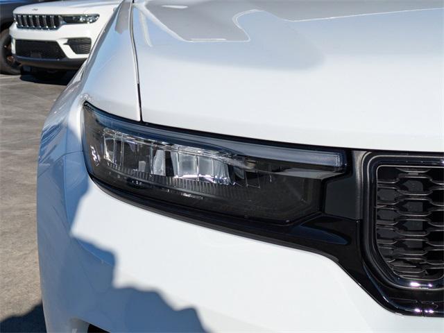 new 2025 Jeep Grand Cherokee car, priced at $42,530