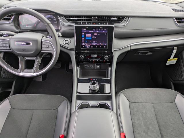 new 2025 Jeep Grand Cherokee car, priced at $41,050