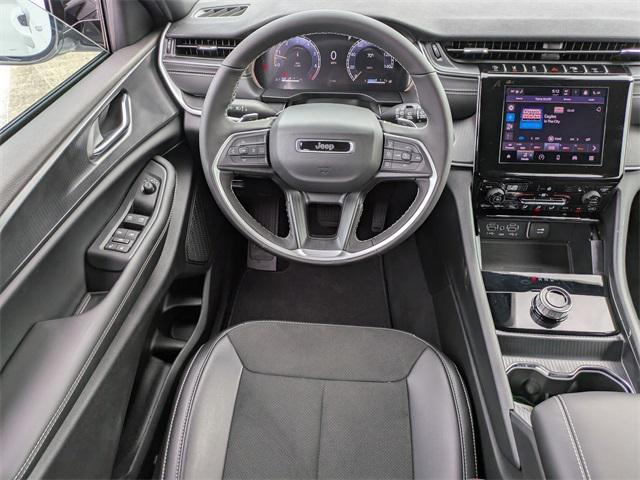 new 2025 Jeep Grand Cherokee car, priced at $41,050