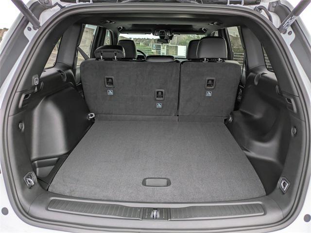 new 2025 Jeep Grand Cherokee car, priced at $41,050