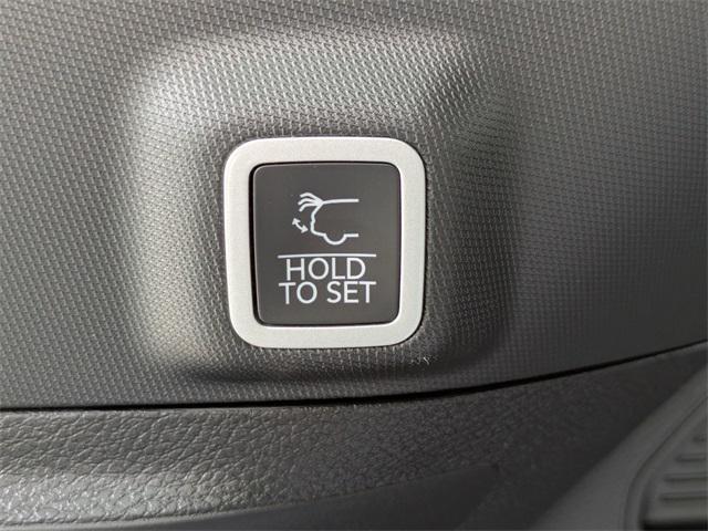 new 2025 Jeep Grand Cherokee car, priced at $41,050