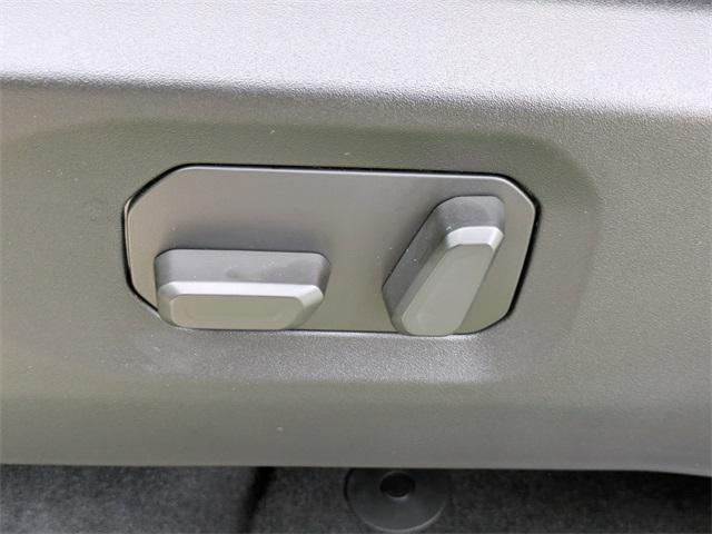 new 2025 Jeep Wrangler car, priced at $66,353