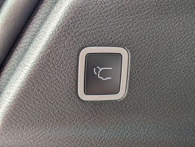 new 2026 Chrysler Pacifica car, priced at $51,649