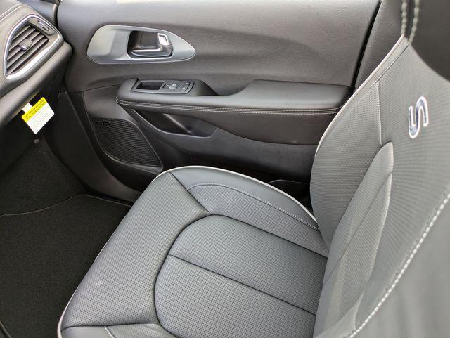 new 2026 Chrysler Pacifica car, priced at $51,649