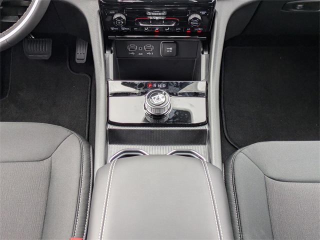 new 2025 Jeep Grand Cherokee car, priced at $36,080