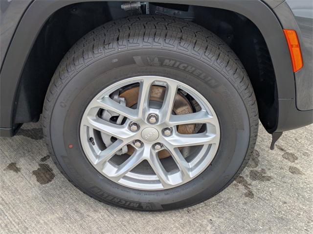 new 2025 Jeep Grand Cherokee car, priced at $36,080