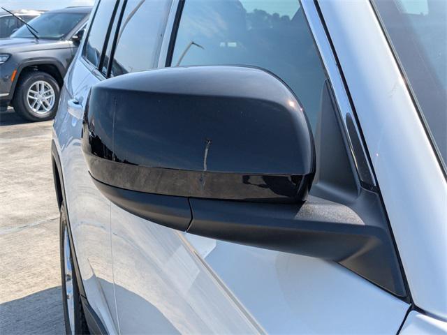 new 2025 Jeep Grand Cherokee L car, priced at $35,903