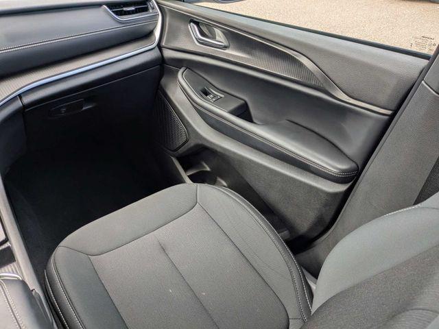 used 2025 Jeep Grand Cherokee car, priced at $30,942