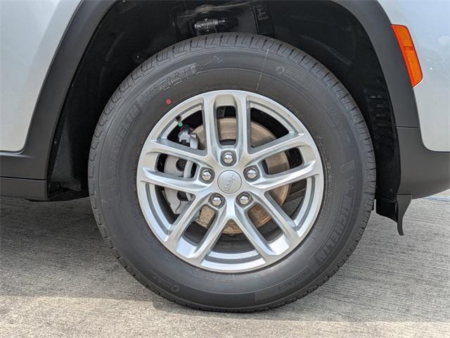 new 2025 Jeep Grand Cherokee car, priced at $35,371