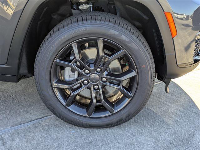 new 2025 Jeep Grand Cherokee L car, priced at $50,272