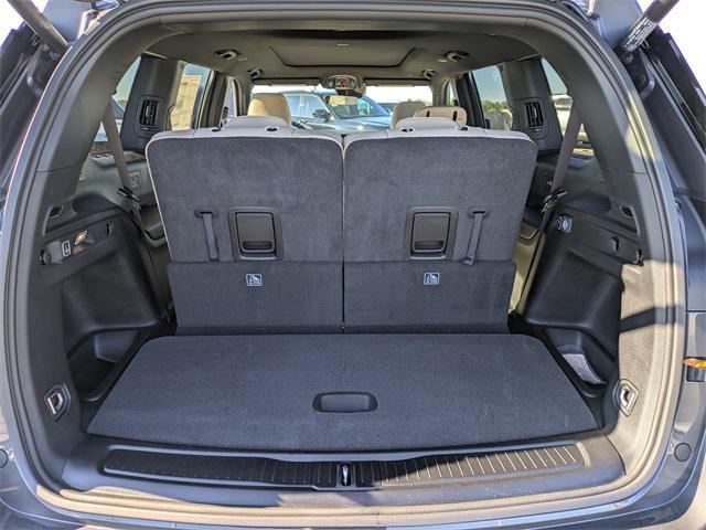 new 2025 Jeep Grand Cherokee L car, priced at $50,272