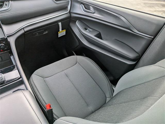 new 2025 Jeep Grand Cherokee L car, priced at $38,055