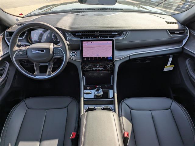 new 2025 Jeep Grand Cherokee car, priced at $48,982