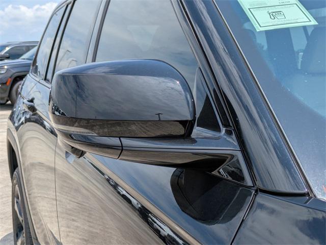 new 2025 Jeep Grand Cherokee car, priced at $43,735