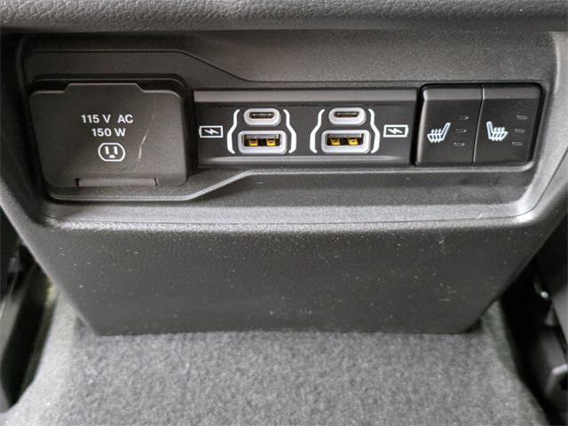 new 2025 Jeep Grand Cherokee car, priced at $50,055