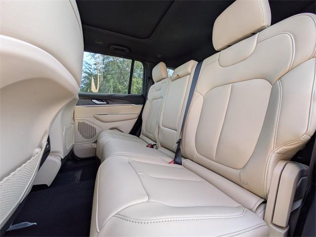 new 2025 Jeep Grand Cherokee car, priced at $48,982