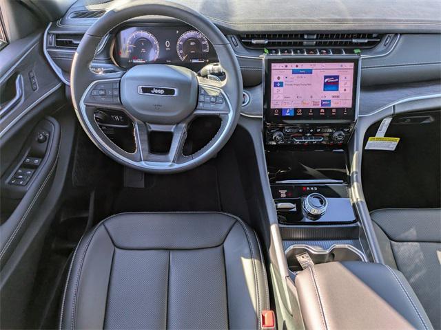 new 2025 Jeep Grand Cherokee car, priced at $50,180