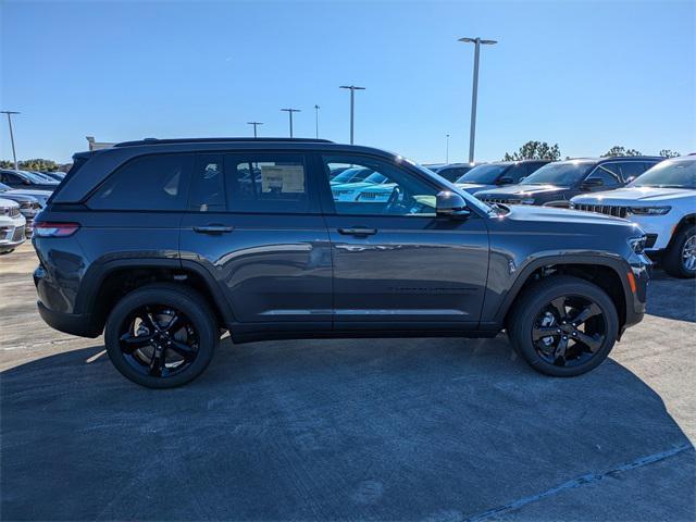 new 2025 Jeep Grand Cherokee car, priced at $42,066