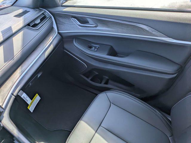 new 2026 Jeep Grand Cherokee car, priced at $46,783