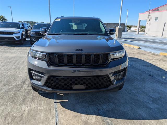 new 2025 Jeep Grand Cherokee car, priced at $42,066