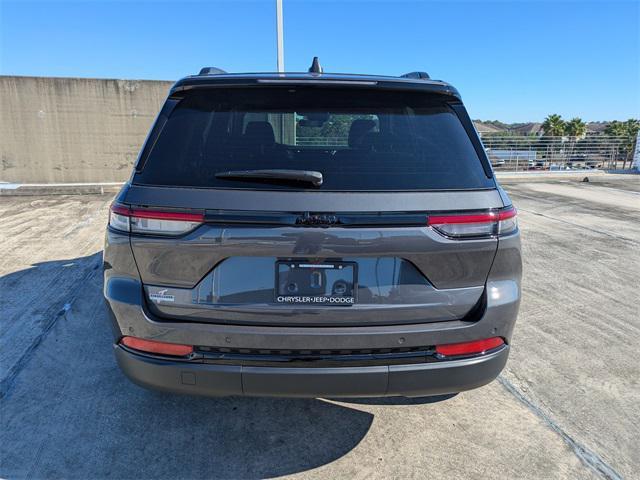 new 2025 Jeep Grand Cherokee car, priced at $42,066