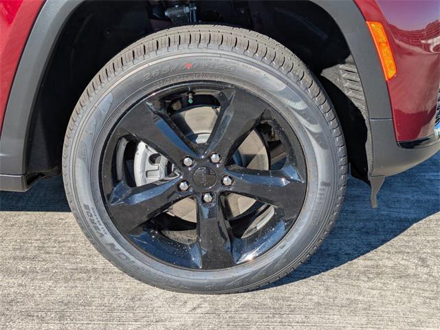 new 2025 Jeep Grand Cherokee L car, priced at $49,373