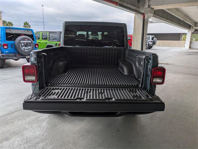 new 2026 Jeep Gladiator car, priced at $49,275