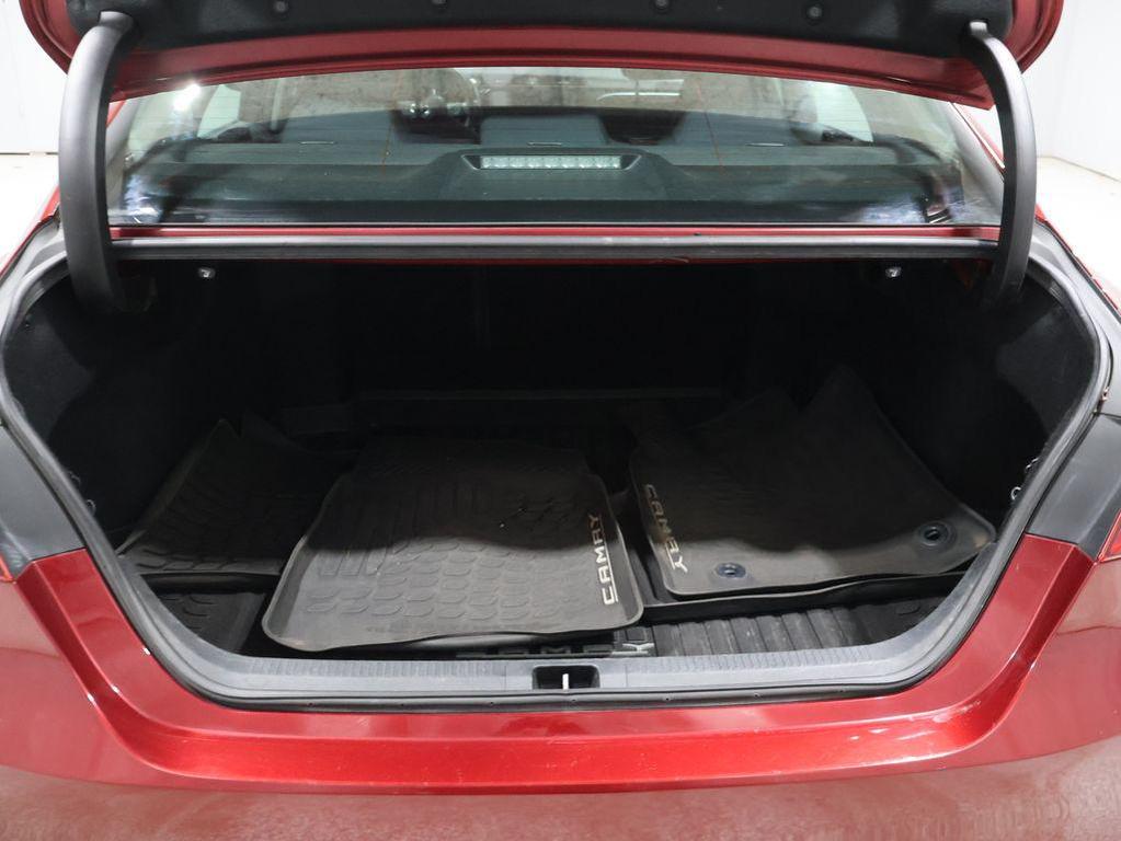 used 2018 Toyota Camry Hybrid car, priced at $18,492