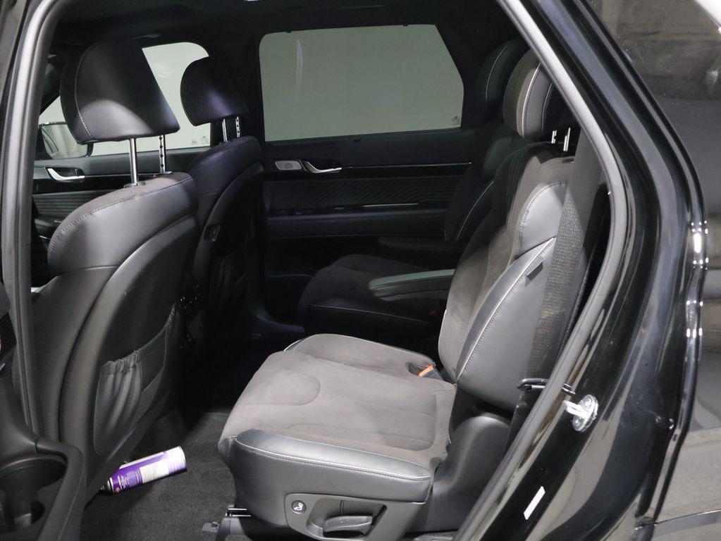 used 2025 Hyundai Palisade car, priced at $43,384