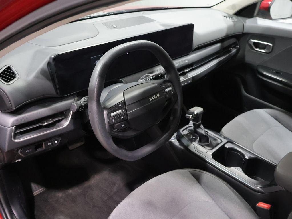 used 2025 Kia K4 car, priced at $20,000