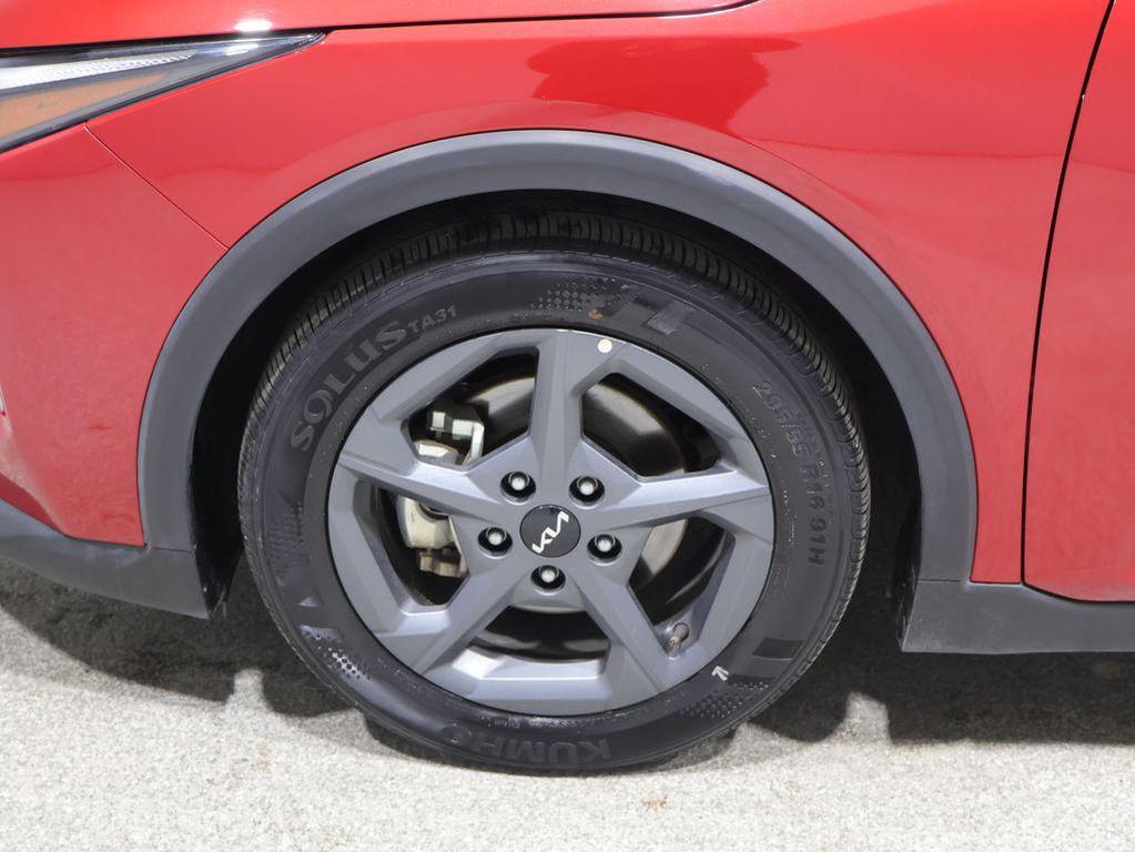 used 2025 Kia K4 car, priced at $20,000