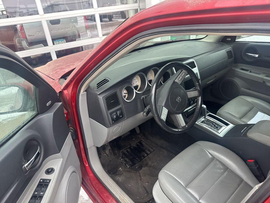 used 2006 Dodge Magnum car, priced at $5,000