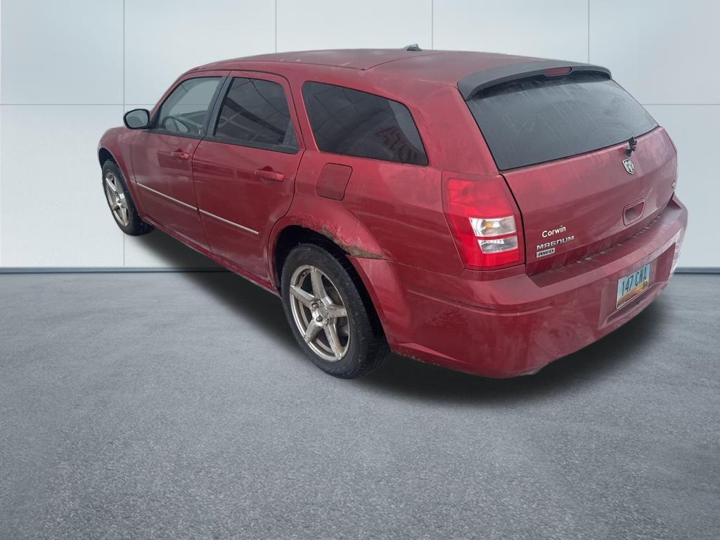 used 2006 Dodge Magnum car, priced at $5,000