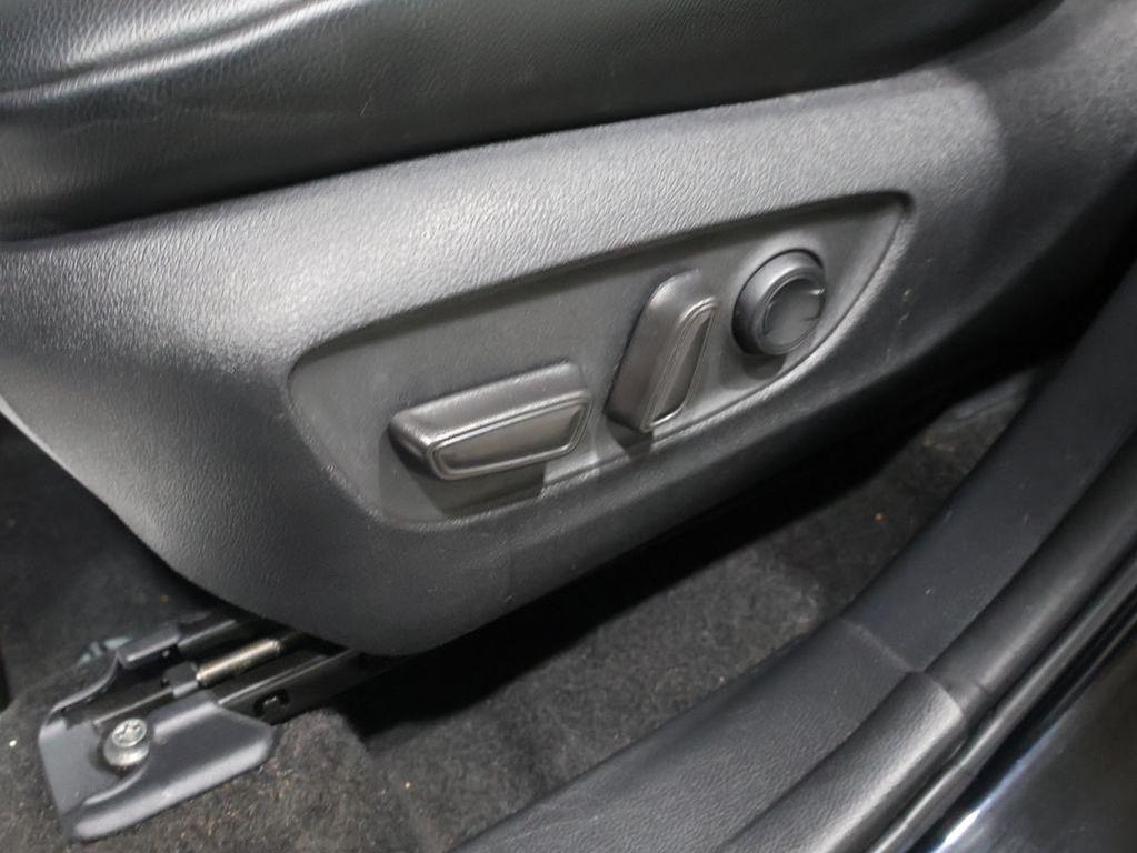 used 2024 Toyota Highlander car, priced at $35,998