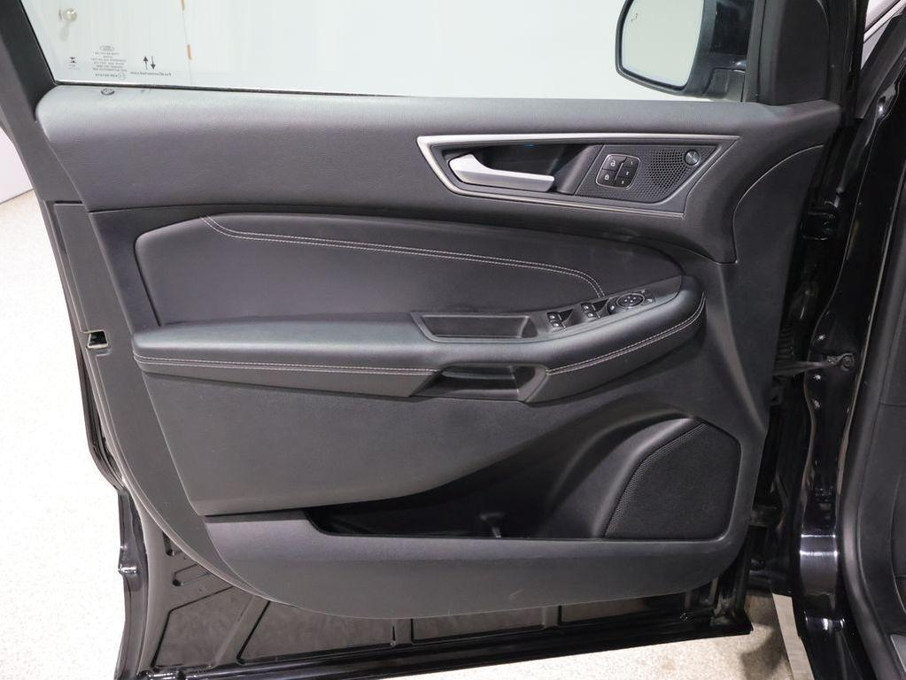 used 2024 Ford Edge car, priced at $24,916