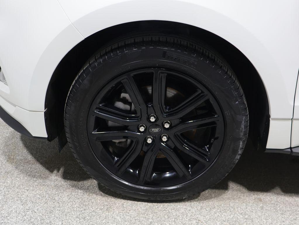 used 2024 Ford Edge car, priced at $29,698