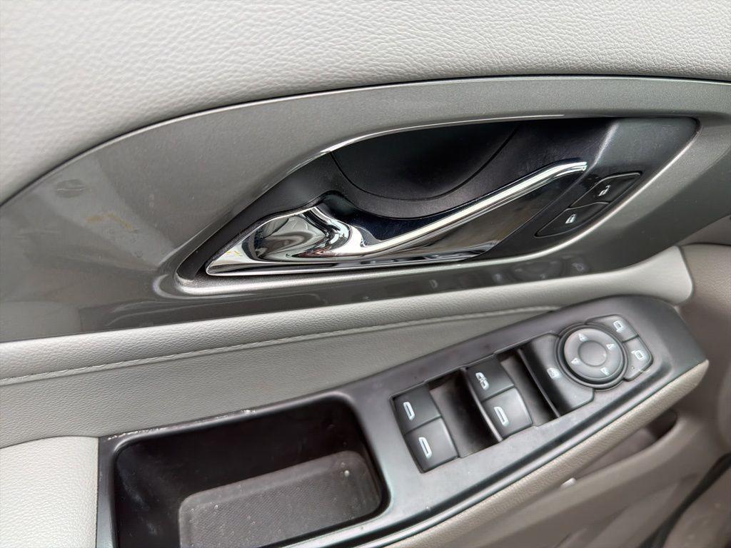 used 2020 Chevrolet Traverse car, priced at $22,959
