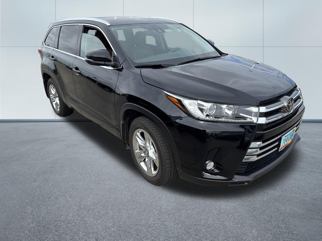 used 2017 Toyota Highlander car, priced at $23,026