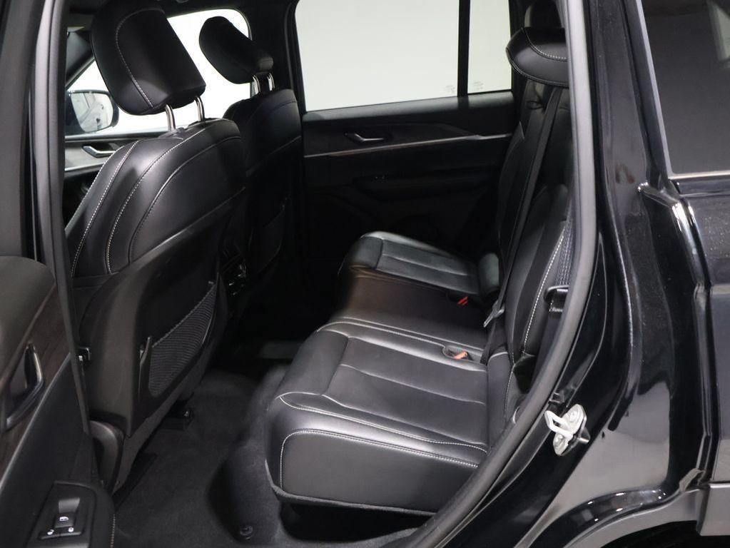 used 2024 Jeep Grand Cherokee car, priced at $30,654