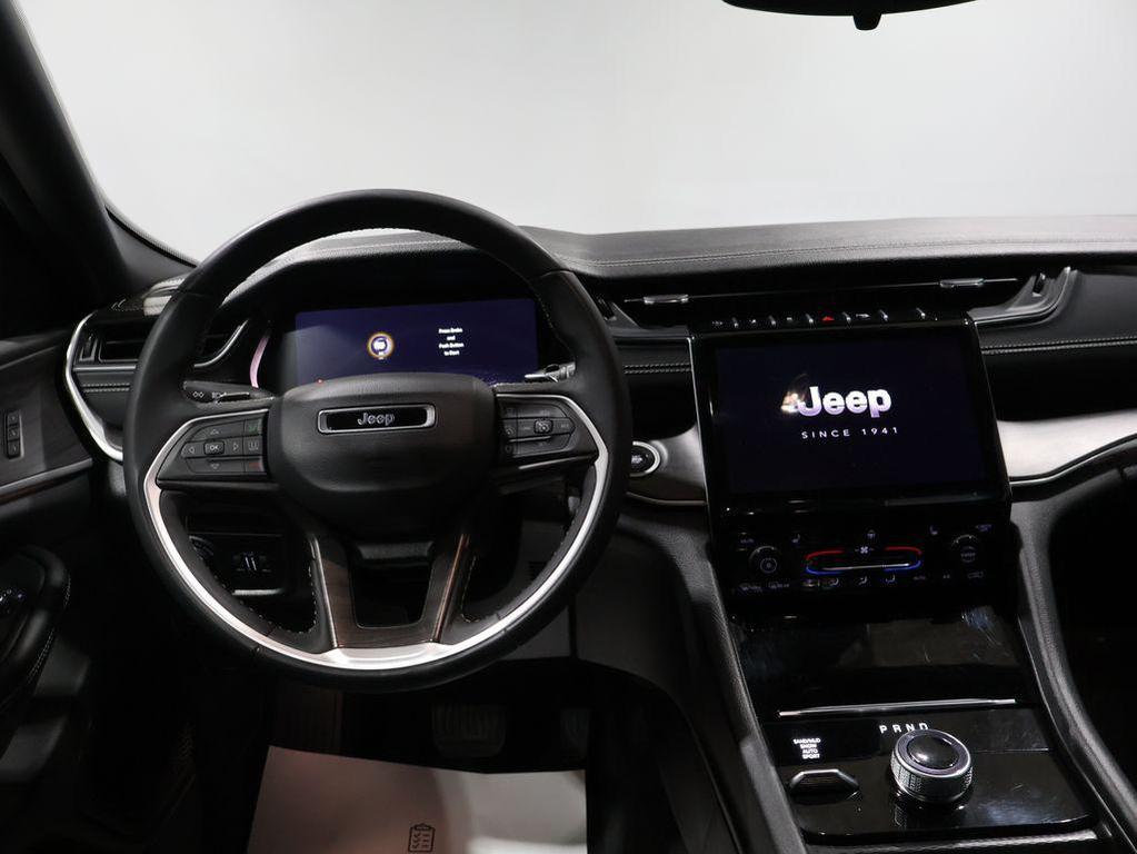 used 2024 Jeep Grand Cherokee car, priced at $30,654