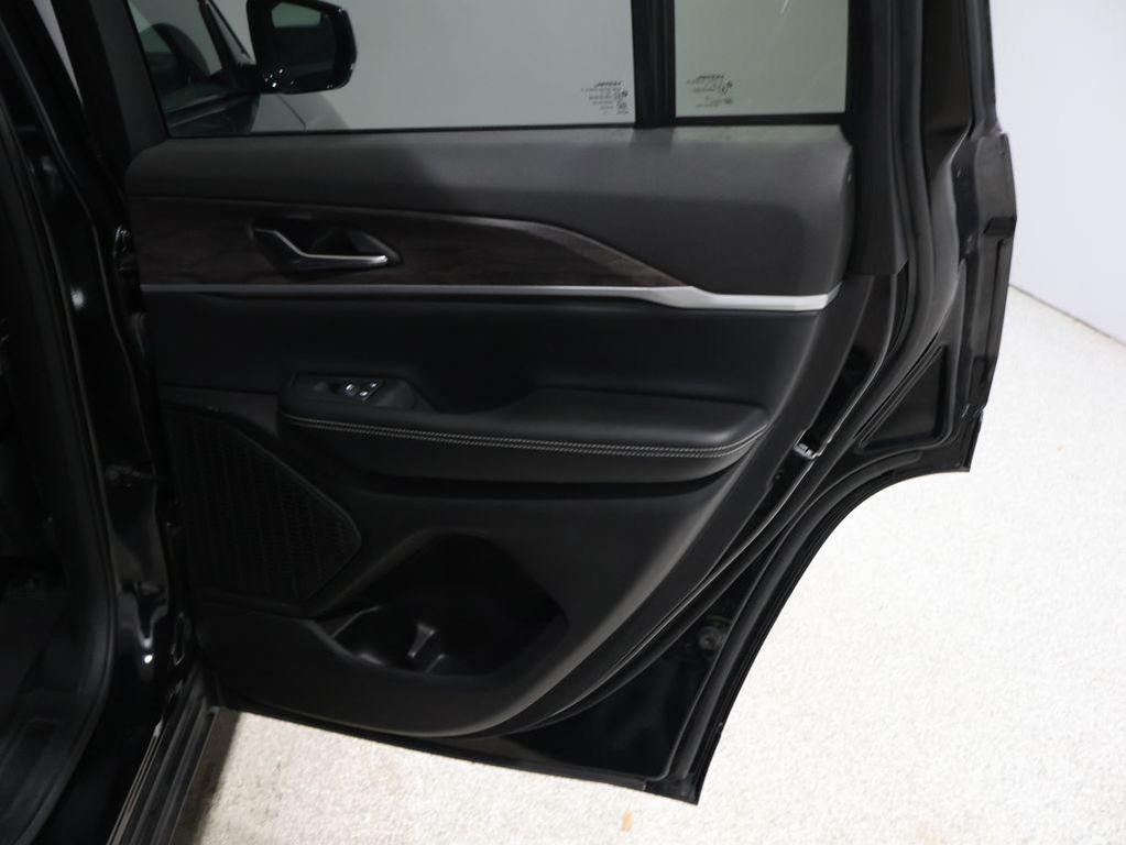 used 2024 Jeep Grand Cherokee car, priced at $30,654