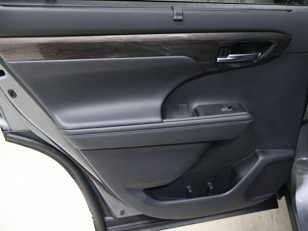 new 2026 Toyota Highlander car, priced at $55,283