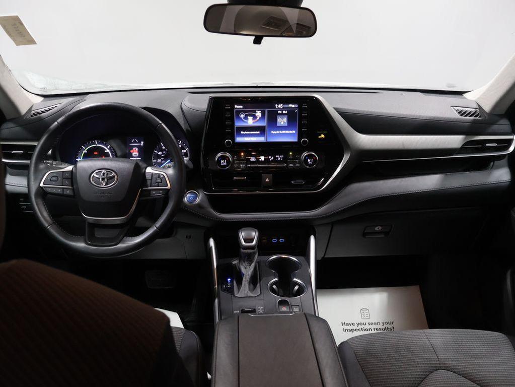 used 2022 Toyota Highlander Hybrid car, priced at $27,902